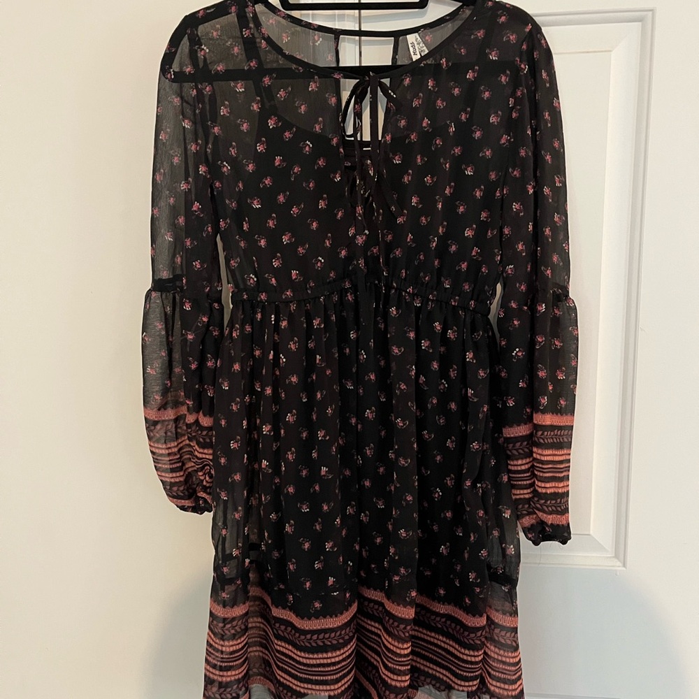 Mudd Black and Pink Long Sleeve Sundress with Bishop Sleeves